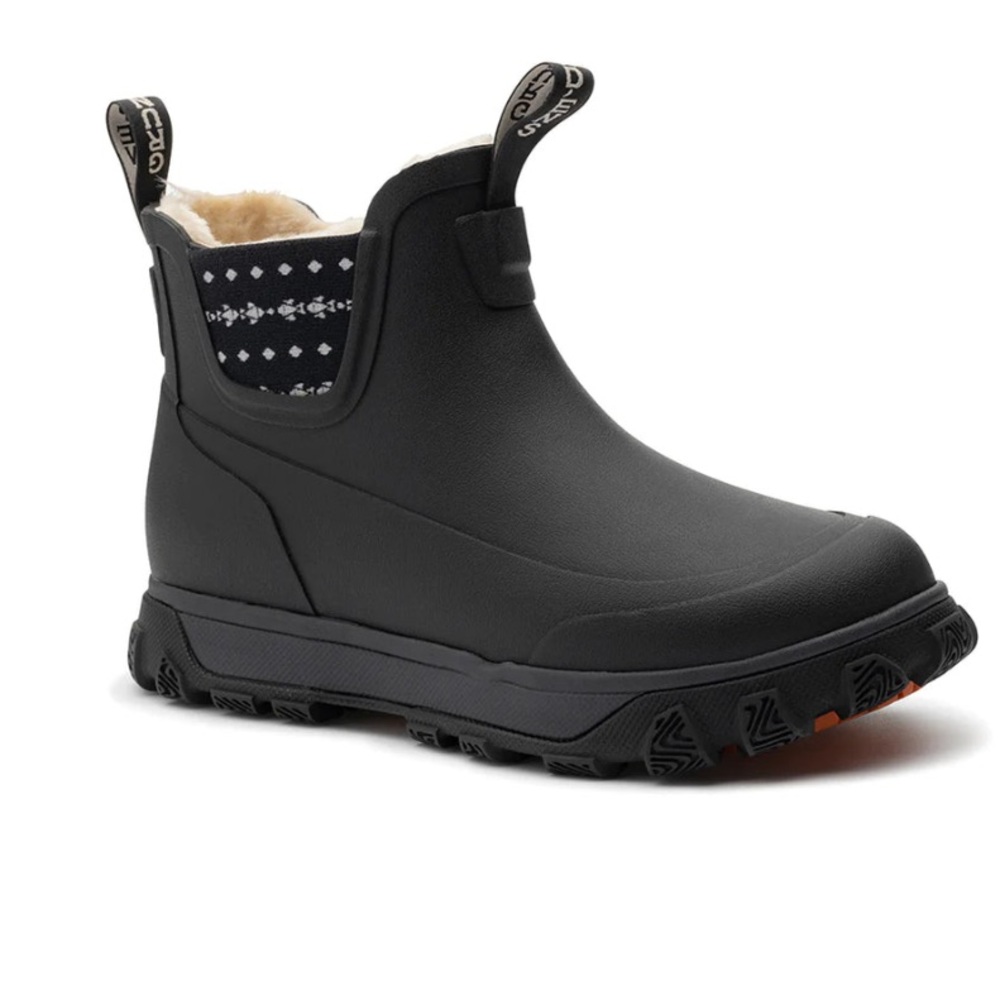 NWOB GRUNDÉNS WOMEN'S DEVIATION SHERPA ANKLE BOOT size 6